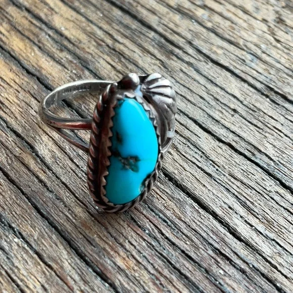 Vintage turquoise sterling ring - Picture 2 of 8
